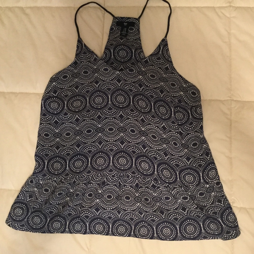 Gap ruffle tank